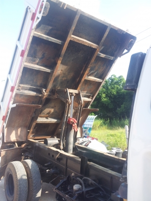 ขาย6ล้อดั้ม  175hpราคาถูกๆ  นอกแท้คับ