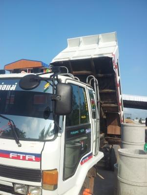 ขาย6ล้อดั้ม  175hpราคาถูกๆ  นอกแท้คับ