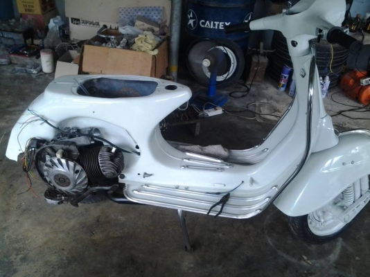 ขาย vespa sprint P.150 เครื่อง หลีดวาว 5 พอต  ราคา 39999 บาทครับ