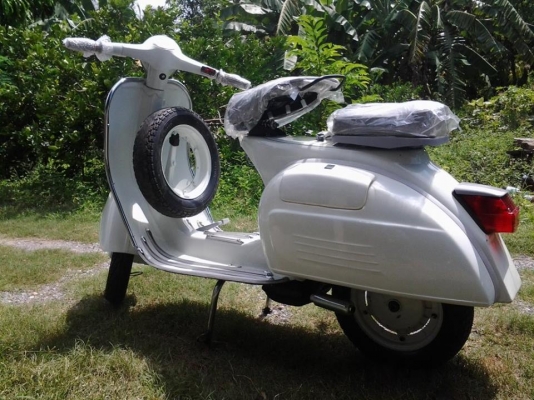 ขาย vespa sprint P.150 เครื่อง หลีดวาว 5 พอต  ราคา 39999 บาทครับ