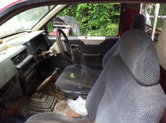 ขายกระบะbig m  ตามสภาพ ราคา 35000 บาท