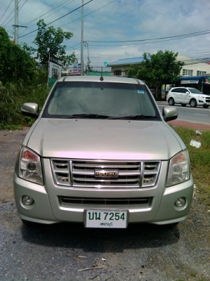 isuzu demax  gole 3.0 SLX