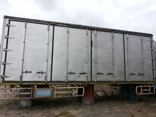 ขายตู้คอนเทนเนอร์ประตู10บาน ยาว7.20 เมตร สภาพสวยพร้อมใช้