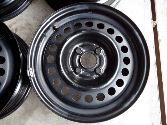 ล้อกะทะHonda city jazz พร้อมฝาครอบ ใหม่ๆ