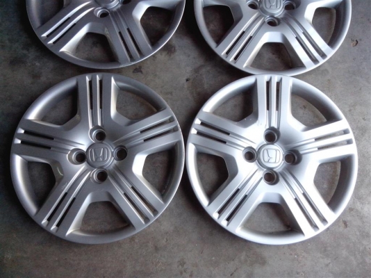 ล้อกะทะHonda city jazz พร้อมฝาครอบ ใหม่ๆ