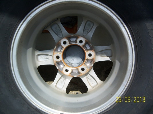 แม็กอีซูซุ ขอบ 16 พร้อมยาง 265 70 16 ปี11