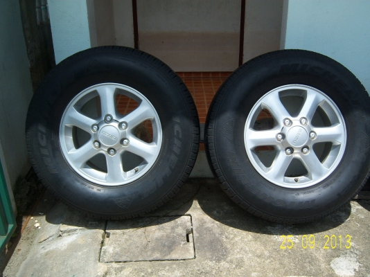 แม็กอีซูซุ ขอบ 16 พร้อมยาง 265 70 16 ปี11