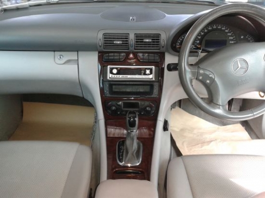 รถบ้านแท้ๆ ฝากเต้นส์ช่วยขาย เจ้าของรถขายเอง ราคาต่อรองกันได้ สภาพสวยพร้อมใช้งาน ไม่เคยทำสี จัดไฟแนนซ์ได้เต็ม เดิมทั้งคัน ไม่ต้องเอาไปซ่อม มาดูรถก่อนหรือทดลองขับดูได้ ไม่ดีจริงไม่ต้องเอาไป สินเชื่อผ่านง่าย ติดแบล็คลิส หรือต่างจังหวัดก็ซื้อได้