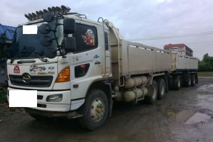 ขายรถ HIno MEGa 320 ปี47 พ่วงแม่ลูก 3คานยัด NGV ล้วน