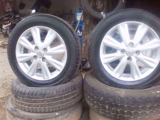ล้อแมก yaris