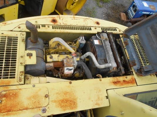 ขายด่วนรถแบคโฮ ยี่ห้อ KOMATSU PC200-6 รถนอกไม่เคยใช้งานในไทย สภาพดี เอวแน่น ราคาพิเศษสุดๆ