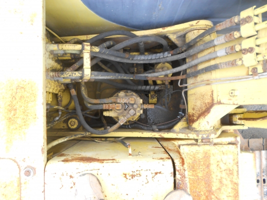 ขายด่วนรถแบคโฮ ยี่ห้อ KOMATSU PC200-6 รถนอกไม่เคยใช้งานในไทย สภาพดี เอวแน่น ราคาพิเศษสุดๆ