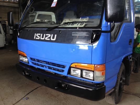 ขาย ISUZU NPR66LX5 ยาว 5 เมตร เครื่อง 4HF1 120แรงรถดีมากครับ ใช้ไม่เยอะ