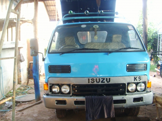 ขายรถบรรทุก 6 ล้อดั๊ม