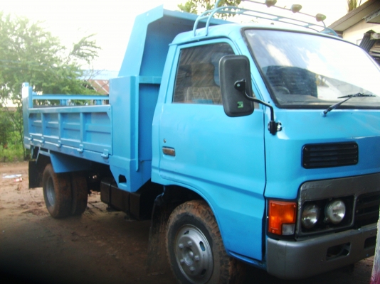 ขายรถบรรทุก 6 ล้อดั๊ม