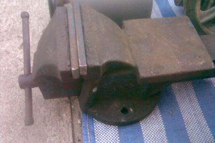 ปากกา 6 นิ้วรุ่นเก่า สภาพพร้อมใช้งานครับ  ขนาด 6 นิ้วเนื้อเหล็กดีครับสวยๆครับราคานี้คุ้มครับ