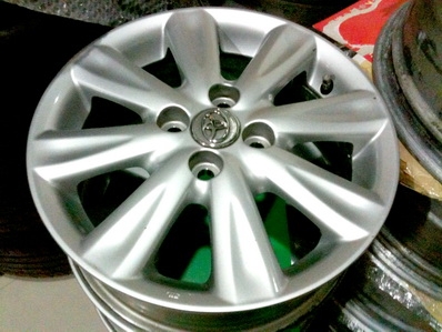 แม็กซ์ VIOS 8 ก้านSport GT ขนาด 15 นิ้ว 4รู100 ไม่คดไม่ดุ้งครับ แม็กซ์ VIOS 8 ก้านSport GT ขนาด 15 นิ้ว 4รู100 ไม่คดไม่ดุ้งครับ