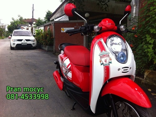 ขาย SCOOPY-i L.F.C 2012 Limited edition สีเเดงขาว ขาย SCOOPY-i L.F.C 2012 Limited edition สีเเดงขาว