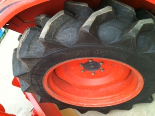 ขายKubota L3008 4WD พร้อมใบมีด พร้อมผาน สภาพดีมีประกัน