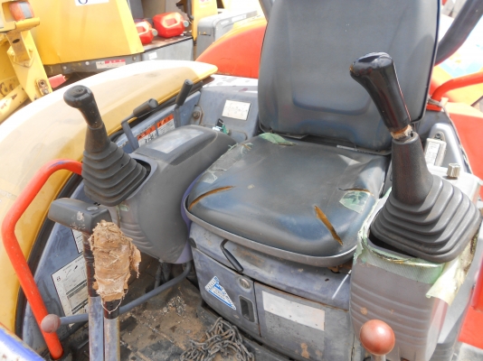 ขายรถแบคโฮ KOMATSU PC35MR-1 ขายรถแบคโฮ KOMATSU PC35MR-1