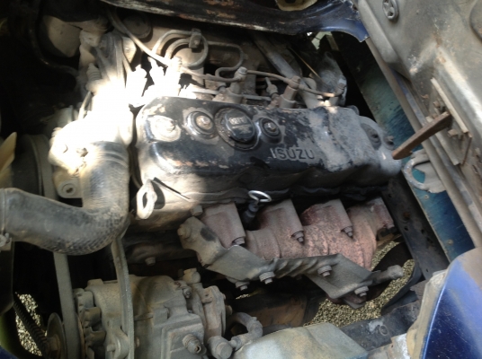 ขาย 6 ล้อ NKR ตู้แห้ง ขาย 6 ล้อ NKR ตู้แห้ง