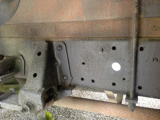 ขาย 6 ล้อ NKR ตู้แห้ง ขาย 6 ล้อ NKR ตู้แห้ง