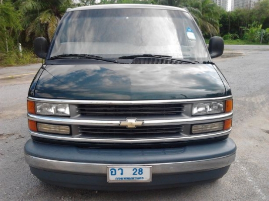 Chevrolet Express SAVANA ปี 02' สีเขียว 5700 cc รถผู้บริหาร Chevrolet Express SAVANA ปี 02' สีเขียว 5700 cc รถผู้บริหาร