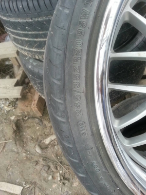 แม็กขอบ20 ขอบเลส  พร้อมยาง 245 35 20 ปี12