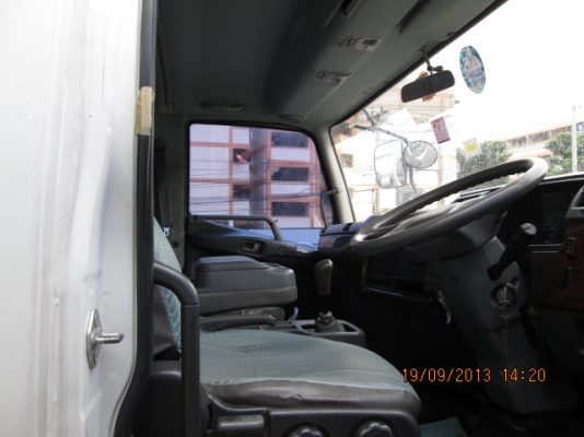 MITSUBISHI FUSO ตู้บรรทุก 10 บาน