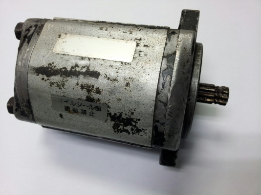 ปั้มติดเครนท้ายรถบรรทุก 3 ตัน