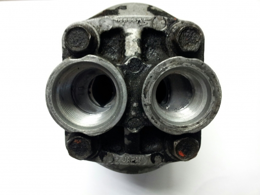 ปั้มติดเครนท้ายรถบรรทุก 3 ตัน