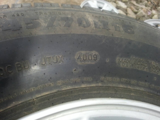 แม็กมาสด้า BT50 ขอบ 16  พร้อมยาง 245 70 16 ปี 09