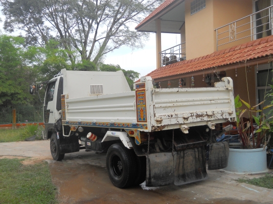 ขายรถ hino สภาพเอี่ยม กะบะสามมิตรแท้