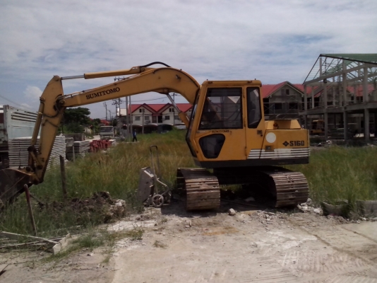 ขายรถแบคโคSUMITOMOสภาพดีพร้อมใช้งาน