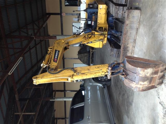 ขายรถแบคโฮ KOMASTU PC30-6เก่าญี่ปุ่นสภาพสวยพร้อมใช้