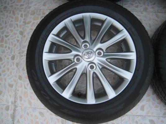ขายล้อแม็ก Toyota vios 12 ก้าน 15"x5.5" et45 4รู100 +ยางปี1112  สนใจติดต่อเล็กคลองสามครับ (081-3747940)