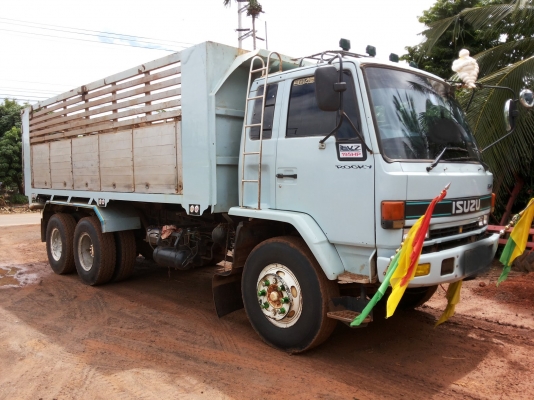 ขาย 10ล้อ2เพลาดั้ม นางฟ้าแท้ 195 Isuzu rocky fvz32mzp r เครื่งเดิม6he1 เกียร์zf ช่วงล่างสวย คัสซีสวยมากไม่มีผุไม่มีบวม ยางสวย10เส้น กระบะดั้มเนียม สภาพสวย หัวบางเดิม ภายในสวยคอนโซลครบ แอร์ พาวเวอร์ ทริฟฟี่ ซื้อไปไม่ต้องทำไร ใช้งานได้เลยครับ พร้อมใช้ พร้อม