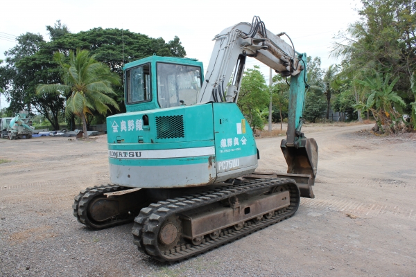 ขายรถแบคโฮ KOMASTU PC75UUเก่าญี่ปุ่นไม่เคยใช้งานในไทย