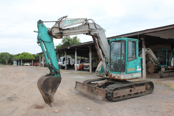 ขายรถแบคโฮ KOMASTU PC75UUเก่าญี่ปุ่นไม่เคยใช้งานในไทย