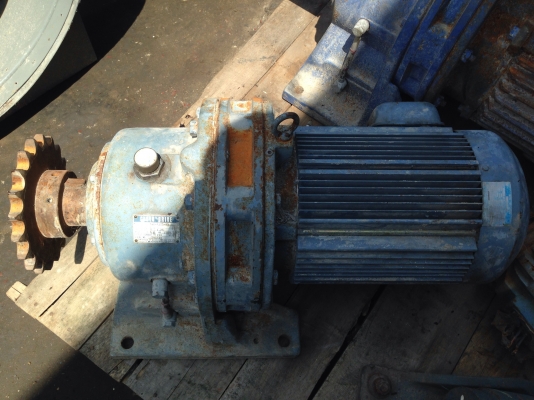 ขายมอเตอร์เกียร์ Sumitomo cycro drive 10 HP. อัตราทด 1:43 สภาพสวย พร้อมใช้งาน