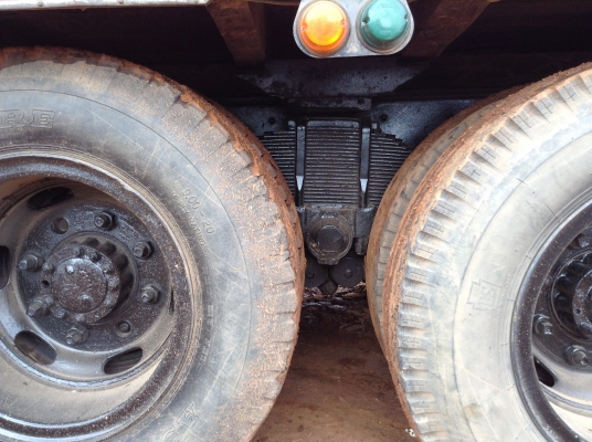 ขาย 10 ล้อหัวยาวเพลาเดียว เครื่อง 6BD1 165 แรงม้าแน่นไม่หลวม เกียร์ร็อคกี้ คัสซีสวยใช้ได้ ช่วงล่าง JCM ยางเต็ม ทะเบียนเต็มพร้อมโอน ราคาต่อรองได้ครับ