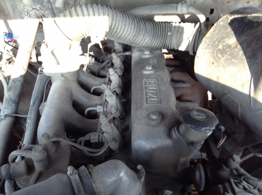 ขาย 10 ล้อหัวยาวเพลาเดียว เครื่อง 6BD1 165 แรงม้าแน่นไม่หลวม เกียร์ร็อคกี้ คัสซีสวยใช้ได้ ช่วงล่าง JCM ยางเต็ม ทะเบียนเต็มพร้อมโอน ราคาต่อรองได้ครับ