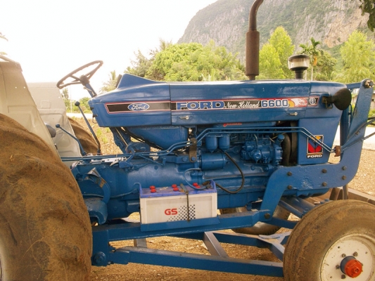 ขายรถไถฟอร์ด รุ่น 6600