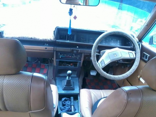 ขาย datsun bluebird CLASSIC แต่งสวยๆเนียนๆ ถูกๆ43000