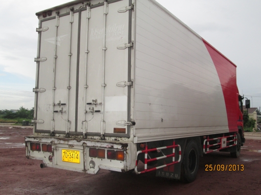 ISUZU-240-7,20เมตร-ตู้3บาน---ซื้อสดลดได้มี3คัน---