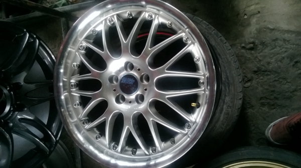 ขายล้อขอบ17 5รู100 ชุดละ12500