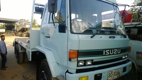 10ล้อ2เพลาท้ายลาด240แรง นางฟ้าแท้ๆ รถสวย เก็บงานใหม่...สวย...