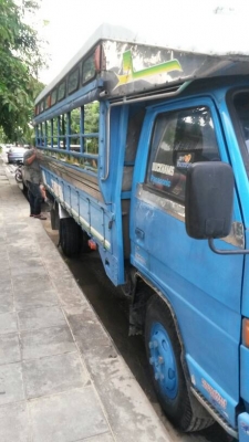 ขายรถบรรทุกโดยสารสวยๆ ไว้รับส่งพนักงาน ลดราคาแล้วครับ 390000.00ว