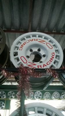 ขายล้อ OZ แท้ 6รูขอบ15ชุดละ7500