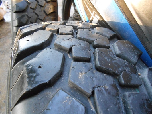 ขายBUCKSHOT พร้อมกะทะล้อ R14 5รู มีรูป